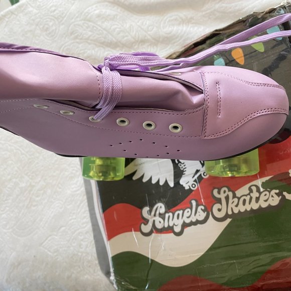 *Brand New* Angel Skates Roller Skates Size 7 - Picture 3 of 4